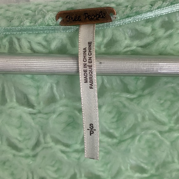 Free People Mint Green Crashing Waves Pullover Knit Sweater W-353 Size Small - Picture 9 of 12